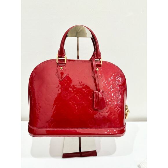 Louis Vuitton Pomme D’amour Monogram Vernis Alma MM Satchel Bag Fiery Red - Picture 1 of 12